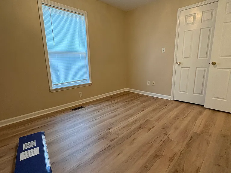 Front bedroom new condition flooring, takes up to a king sized bed