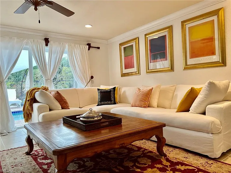 283 Cypress Way W — Photo 3