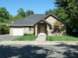 2604 Russell St, Redding, CA 96001