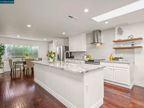 2308 Pine Knoll Dr Unit 2, Walnut Creek, CA 94595