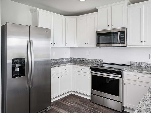 2nd image of 111 Sundew Rd