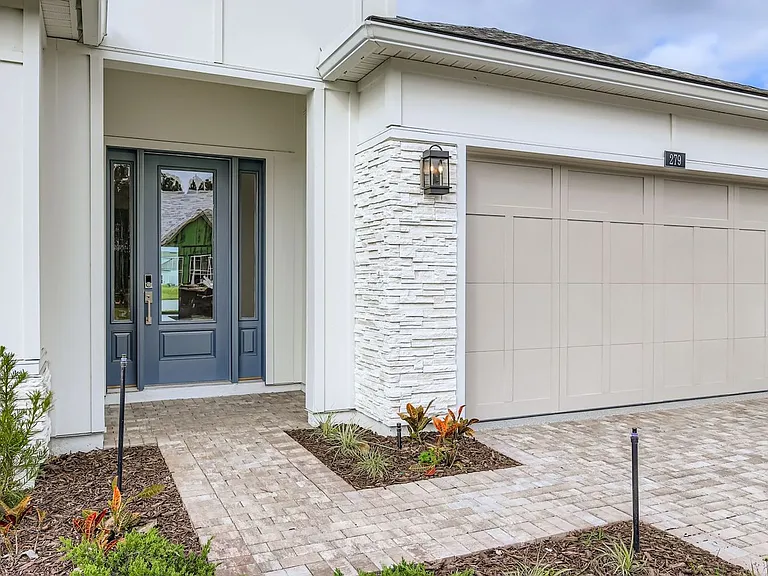 279 Bismarck Palm Rd — Photo 4