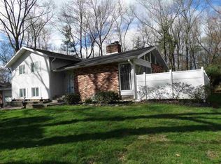 320 W Highland Dr, Schenectady, NY 12303