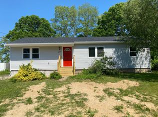 277 Floyd Rd, Shirley, NY 11967