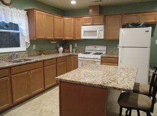 13924 Oval Dr, Whittier, CA 90605