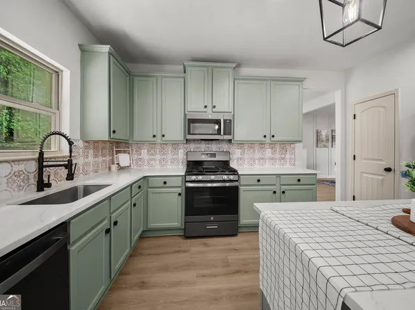 4680 Carver Ct, Cumming, GA 30040