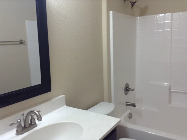 12100 Vista Oak Blvd — Photo 10