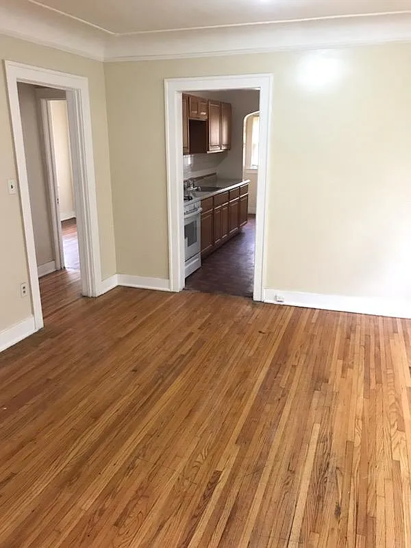 2 bed, 935 sqft, $1,300 — Photo 3