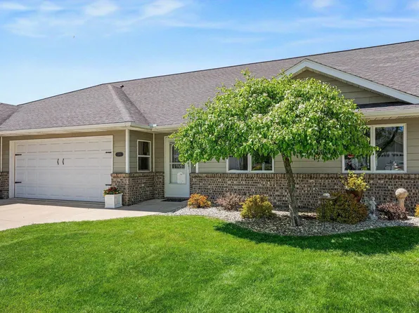 508 Breaker Cove Dr, Bay City, MI 48708