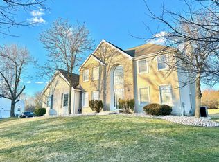 41 Sapphire Dr, Princeton Junction, NJ 08550