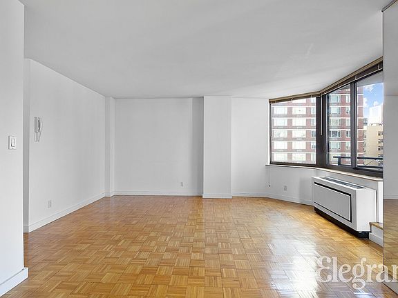 5th image of 1991 Broadway APT 17C