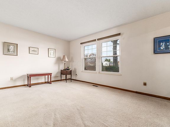 5th image of 7215 Daugherty Dr