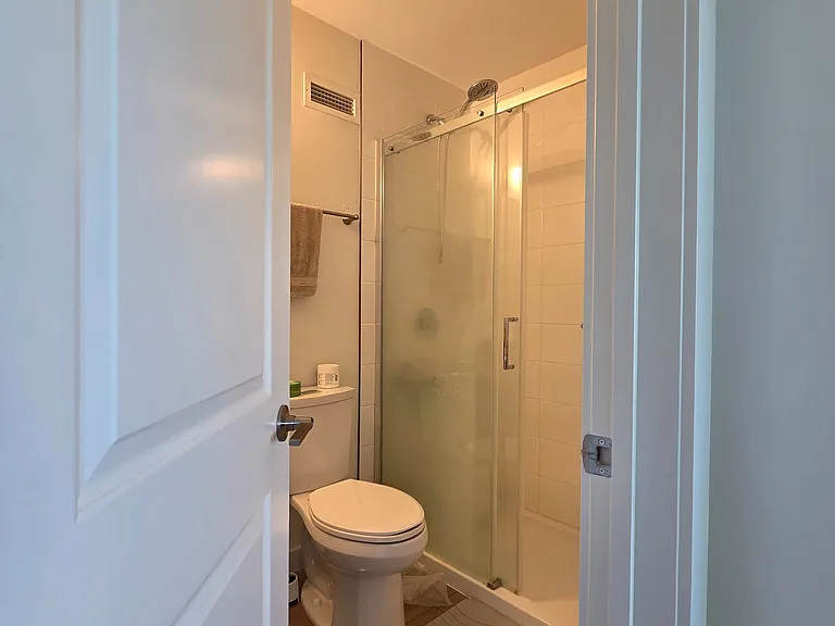 824 Woolwich St #164 — Photo 17