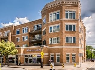 1 S Lincoln Ave APT 208, Lombard, IL