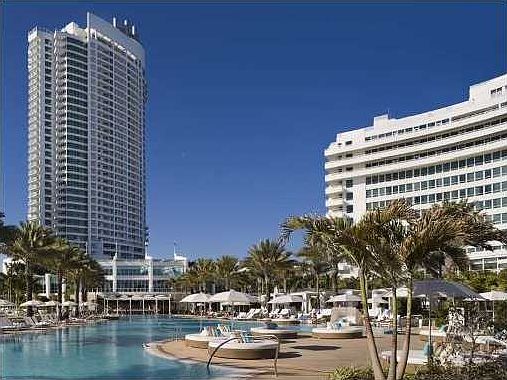 1st image of 4401 Collins Ave #1512