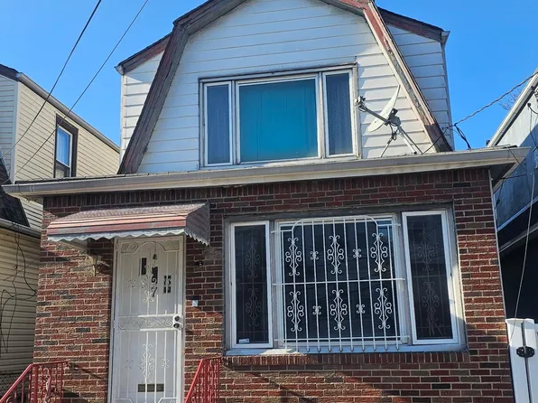 7 Casper Court image 1 of 3