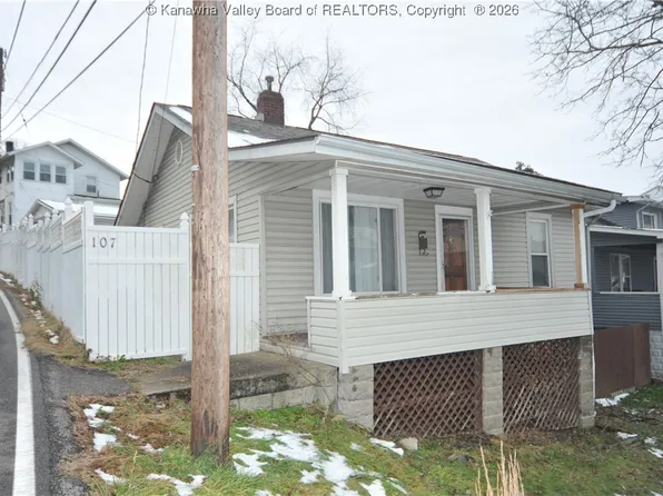 107 Hinton Ter, Charleston, WV 25301