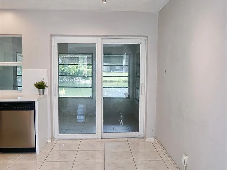 5908 NW 81st Ave — Photo 19