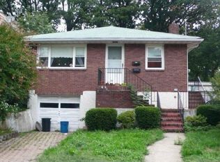 27 Florida Ave, Staten Island, NY 10305
