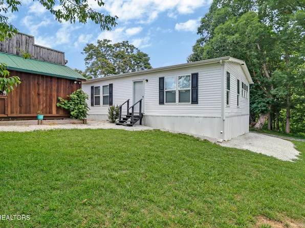 527 Stilts Ln, Jamestown, TN 38556