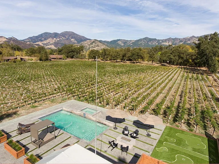 3002 Foothill Blvd — Photo 3