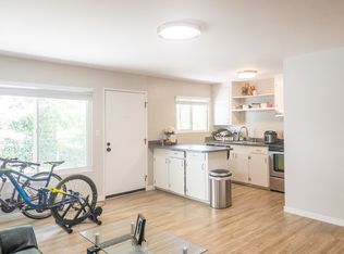 Beautiful 1 Bd/ 1ba Apartment W/ Pool! Parking! Laundry! Progressive, Mill Valley, CA 94941