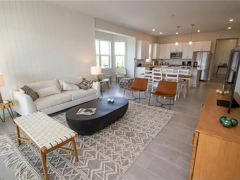163 Indies Dr E #106 — Photo 43