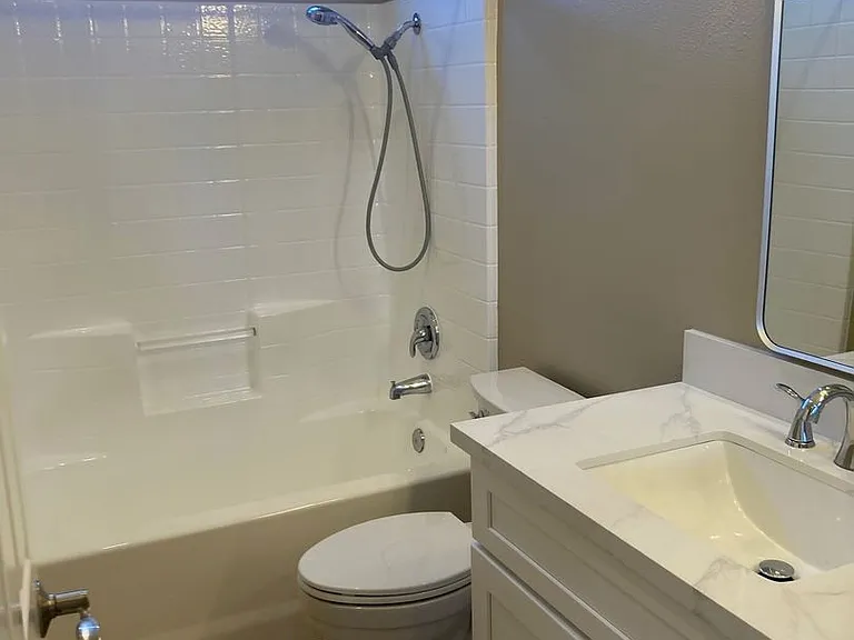 162 Las Flores — Photo 16