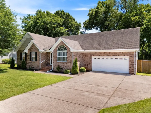 367 Meigs Dr, Murfreesboro, TN 37128