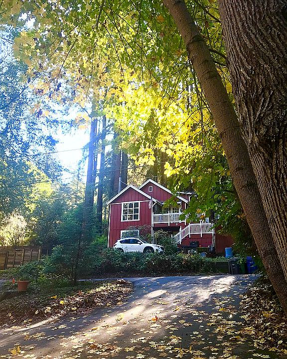 1st image of 3 Glen Alpine Ave