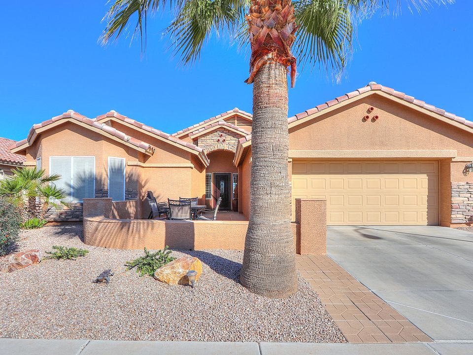 1st image of 2664 E Desert Wind Dr