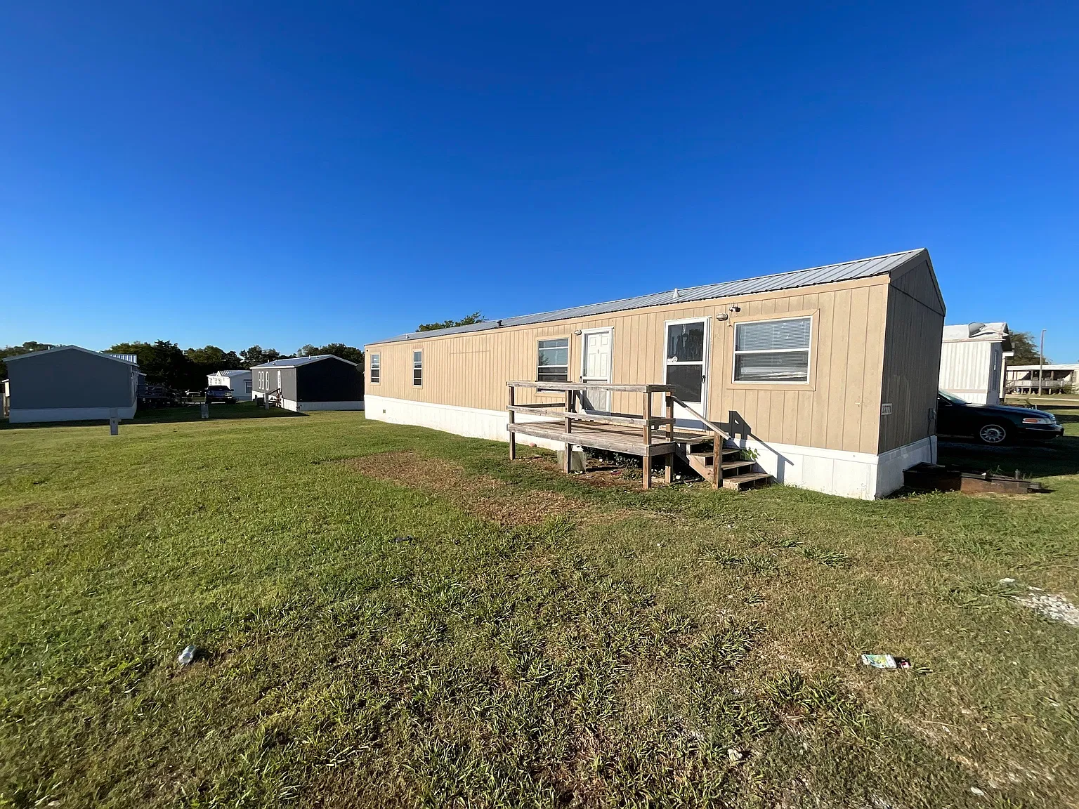 3 bed, 2.5 bath, 1216 sqft, $1,100 — Photo 1