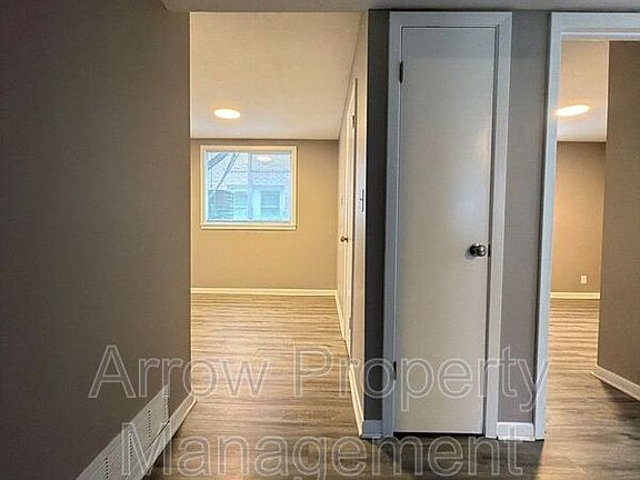 4th image of 1027 A St Unit 11