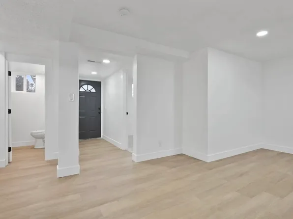 6369 S Senoma Dr, Salt Lake City, UT 84121