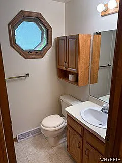 1425 Como Park Blvd — Photo 15
