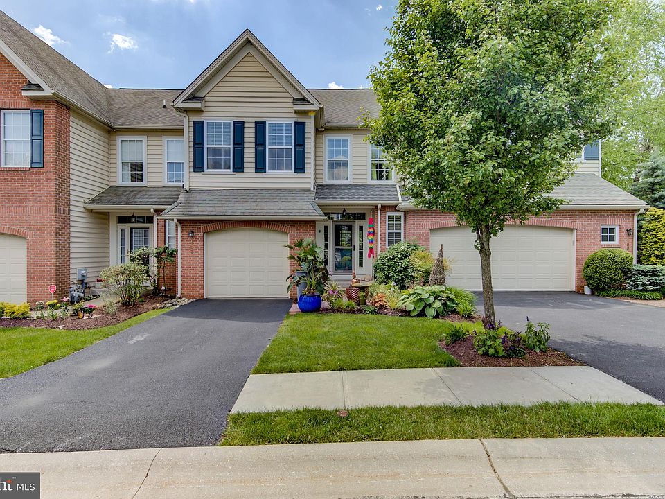 1st image of 102 Ladbroke Ln