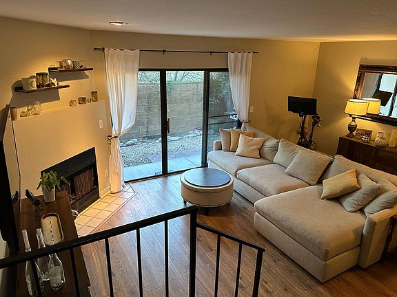 2nd image of 624 W Placita De Las Lomitas