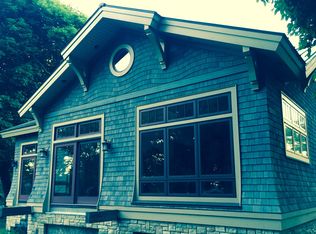 531 6th St, Pentwater, MI 49449