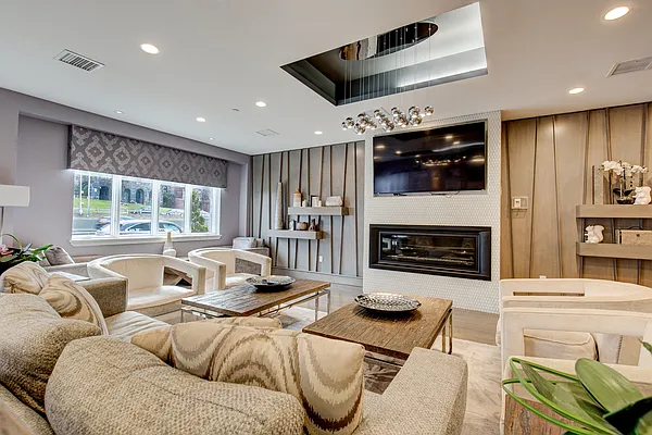 Rented by Safdie Realty Group | media 47