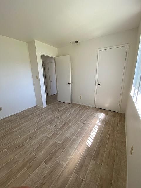 1st image of 2741 Norcross Dr