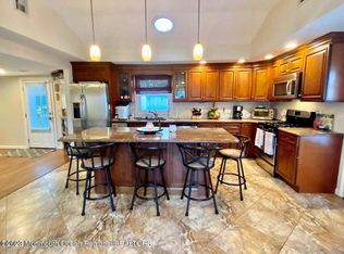 26 Tall Timber Dr, Brick, NJ 08723