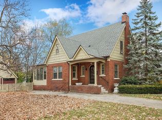 9 Devonshire Rd, Pleasant Ridge, MI 48069