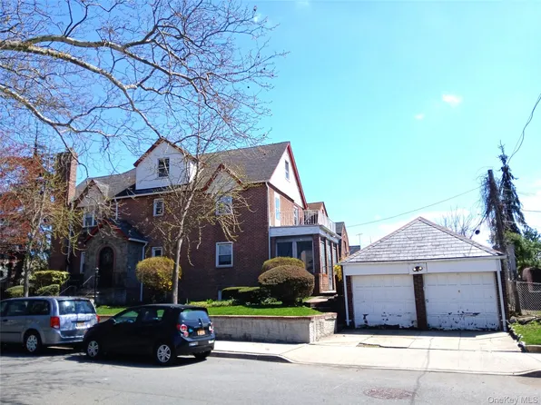 6402 Ellwell Crescent, Rego Park, NY 11374