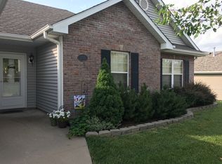 206 Macaw Dr, Columbia, MO 65202