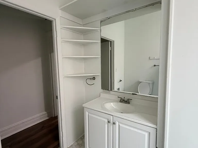 110 S Beaver St — Photo 17