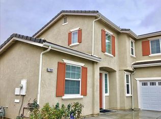 27801 Summer Grove Pl, Valencia, CA 91354
