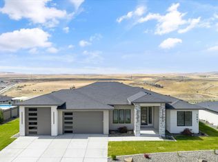7541 W 22nd Pl, Kennewick, WA 99337
