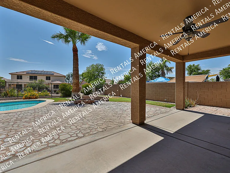 9710 S 45th Ave — Photo 40