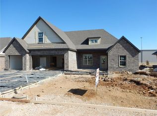 390 Frizzo St, Springdale, AR 72762