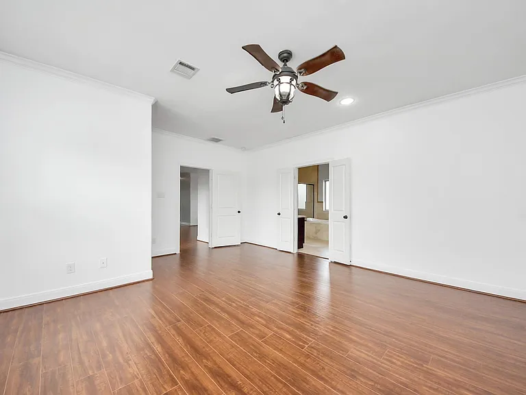 11045 Upland Forest Dr — Photo 24